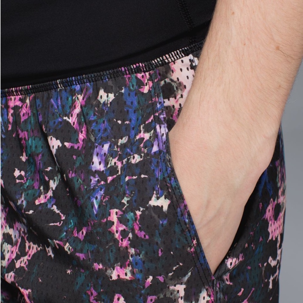Lululemon black purple pink floral multi roll waist OM jogger pants - Picture 6 of 14